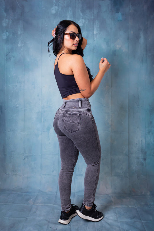 Jean Levanta Cola Con Bolsillos G548